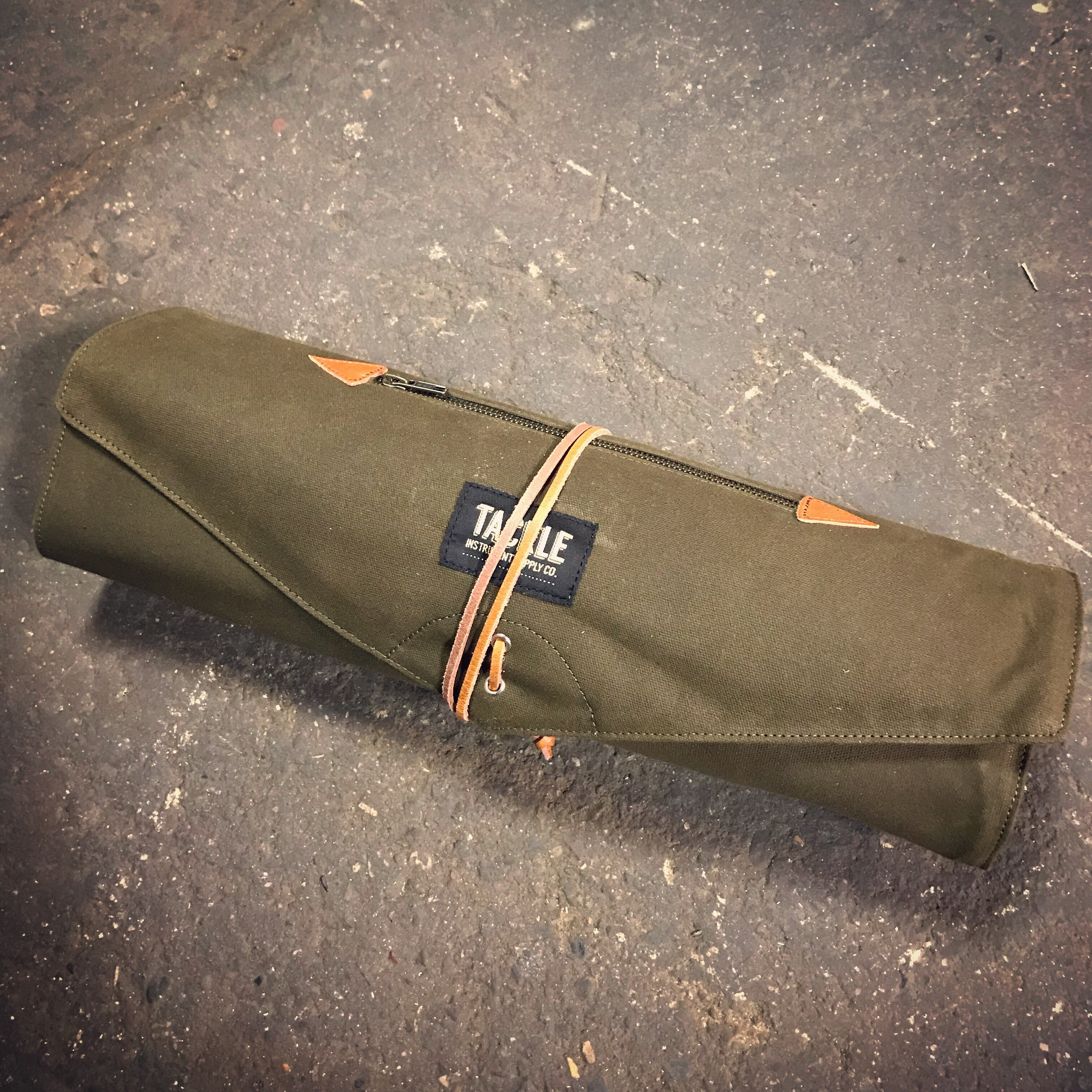 Waxed Canvas Stick Roll-Up Bag – TACKLE Instrument Supply Co.